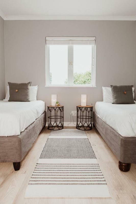 One On Gray Apartment クニスナ エクステリア 写真